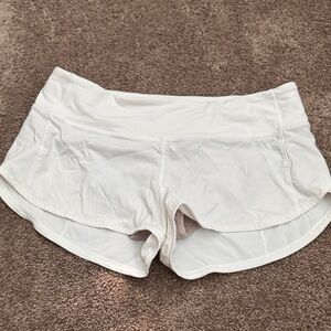 Lululemon White Speed Up 2.5 inch Shorts